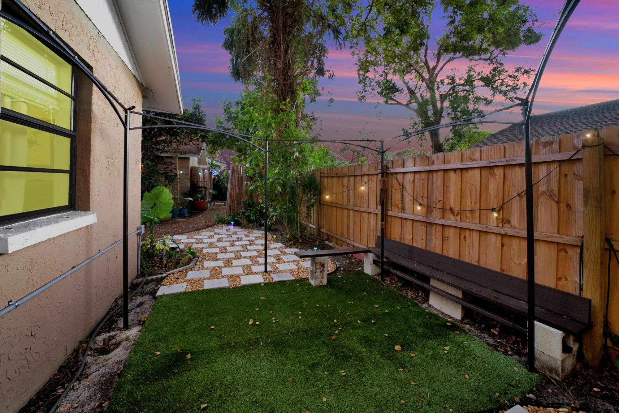 Zen Jungle House By Busch Gardens Sleeps 12 With Outdoor Games & Detached Play Space! Tampa Eksteriør bilde