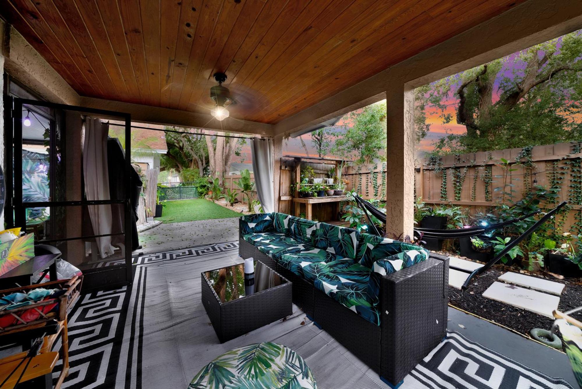 Zen Jungle House By Busch Gardens Sleeps 12 With Outdoor Games & Detached Play Space! Tampa Eksteriør bilde